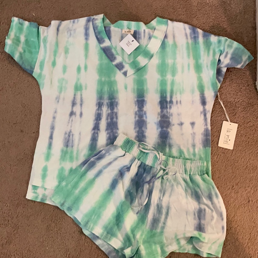 NWT BOUTIQUE TIE DYE SET